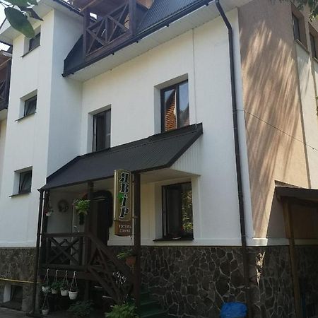 Hotel Yavir 야렘체 외부 사진